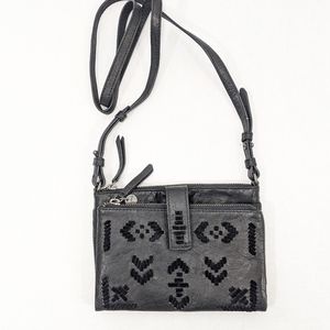 LUCKY BRAND Rela Crossbody Wallet Purse Black Leather Suede Adjustable